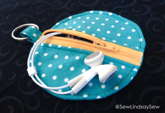 Earbud Zipper Keychain Tutorial